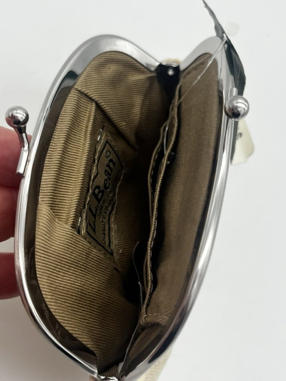 LL Bean Canvas Coin Purse Wallet Kiss Lock Closure Natural NWT - Picture 4 of 6